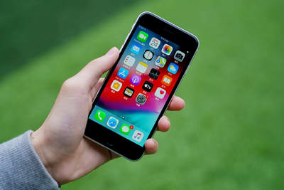 苹果手机可不可以搬砖挣钱?闲客搬砖app可以满足你！